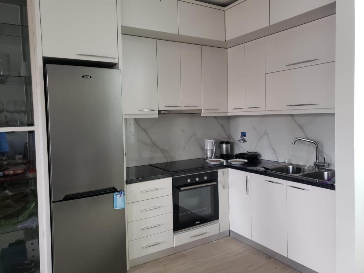 Lovely 1-bedroom At San Pietro Front Plazhi San Pietro
